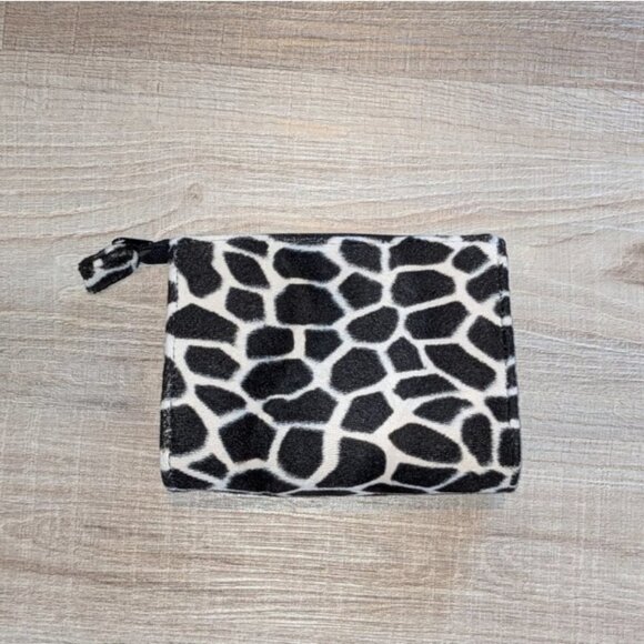 NWOT Kate Spade Giraffe Pattern Faux Fur Clutch - Picture 6 of 7